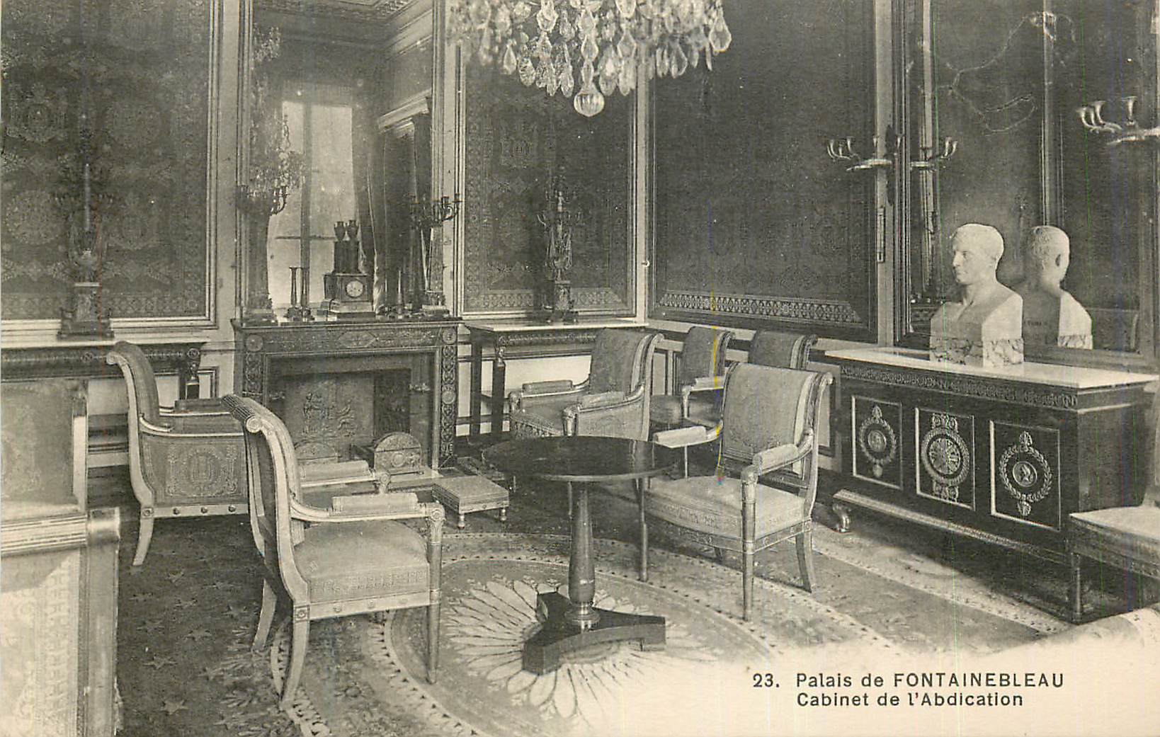 Schloss FONTAINEBLEAU — Cabinet de l'Abdication — Nr. 23